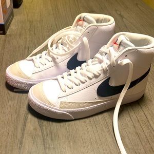 Nike blazer mid ‘77